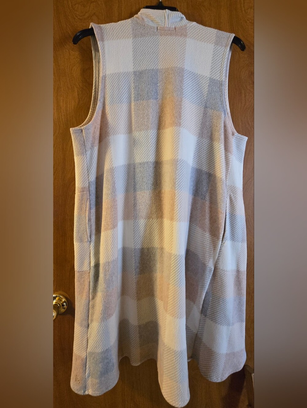 CuddlebDuds Cozy Plaid Open-Front Sleeveless Sweater Vest 2x, 3x - Picture 4 of 6